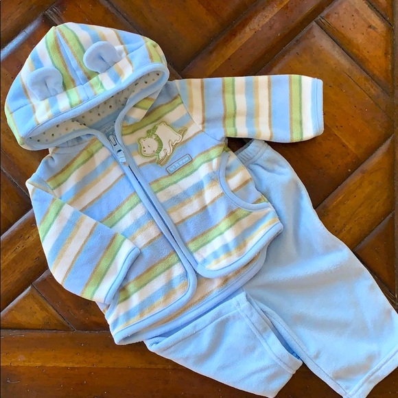 3 piece boys outfit fleece 3-6 month - Picture 2 of 14